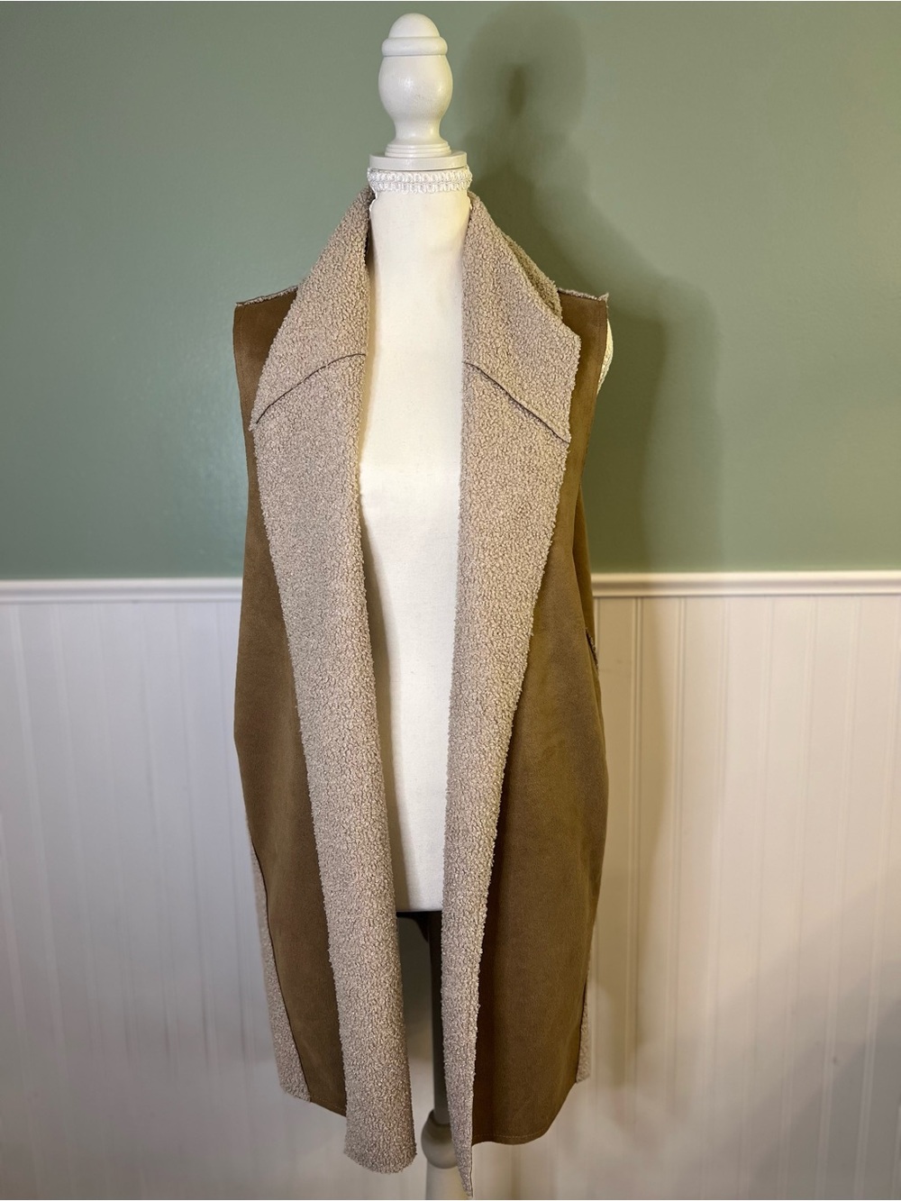 Chico's Faux Suede Low Pile Sherpa Open Vest - Brown & Cream. Size M